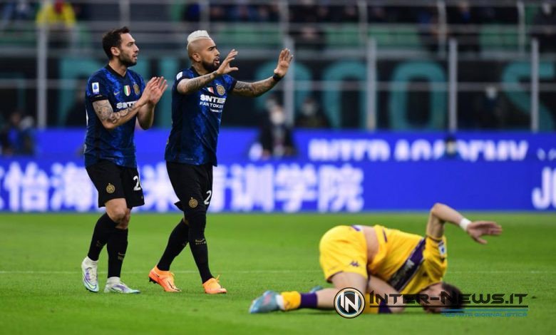 Vidal e Calhanoglu, Inter-Fiorentina - Copyright Inter-News.it (Photo by Tommaso Fimiano)