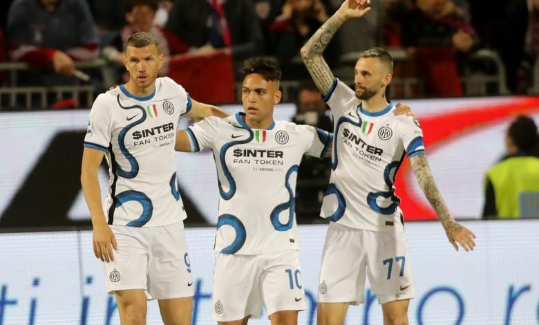 Edin Dzeko, Lautaro Martinez, Marcelo Brozovic in Cagliari-Inter