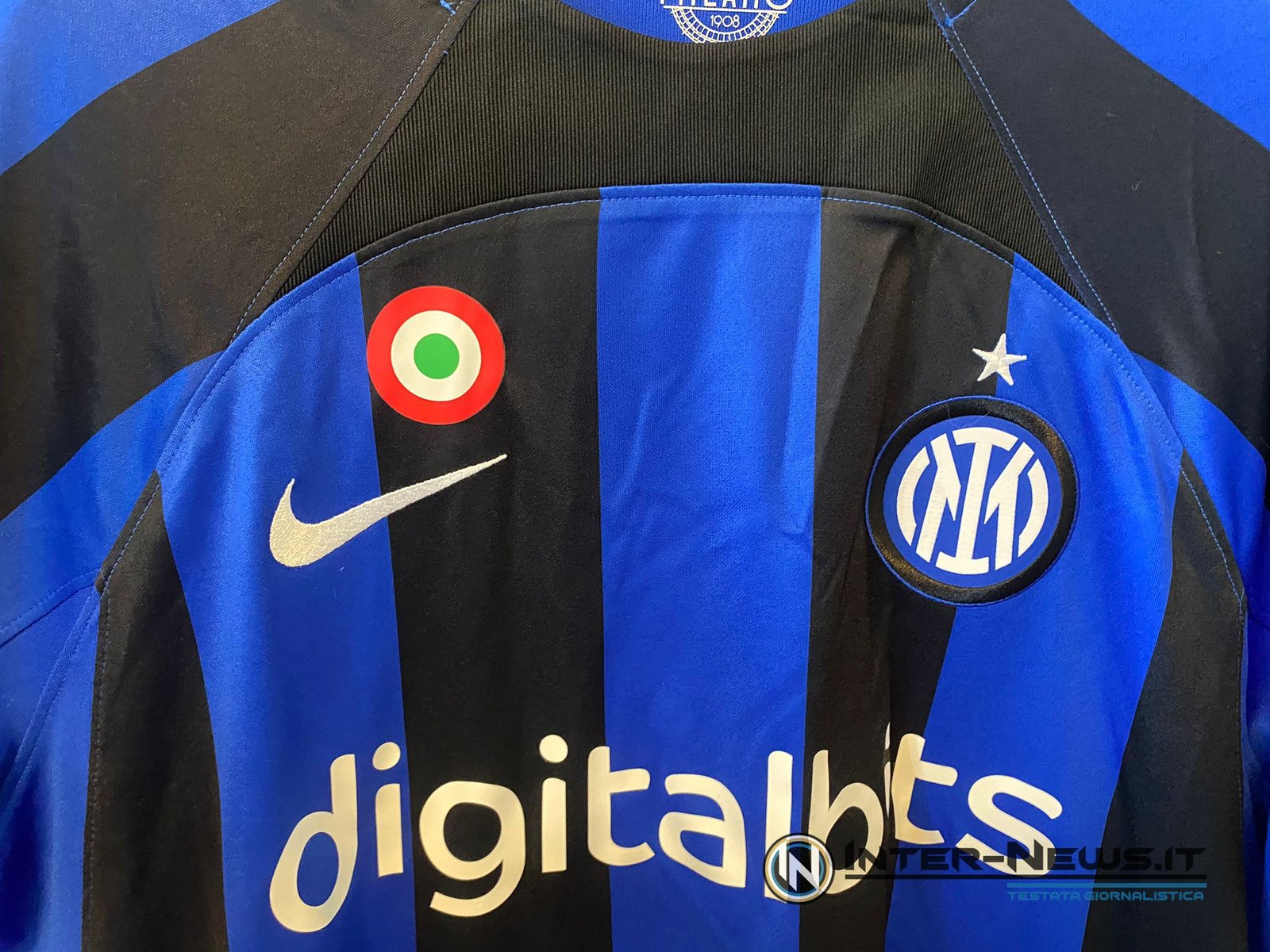 Maglia Inter 2022-2023 con main sponsor DigitalBits (Photo by Roberto Balestracci, Copyright Inter-News.it)