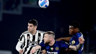Milan Skriniar e Denzel Dumfries contro Alvaro Morata in Juventus-Inter, Finale di Coppa Italia