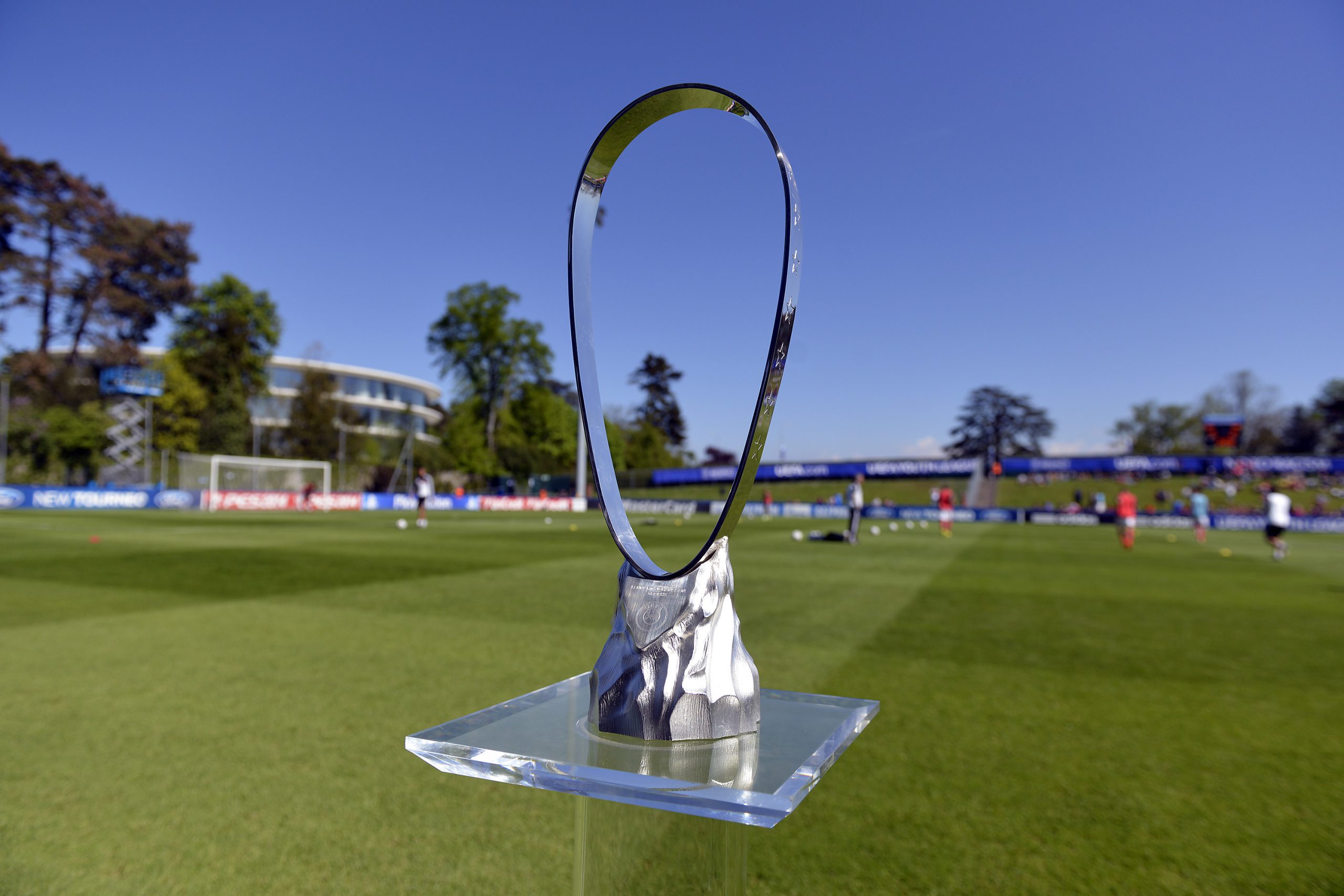 UEFA Youth League trofeo