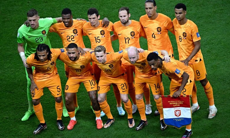 Denzel Dumfries in Olanda-Qatar con la Nazionale Olandese ai Mondiali in Qatar 2022
