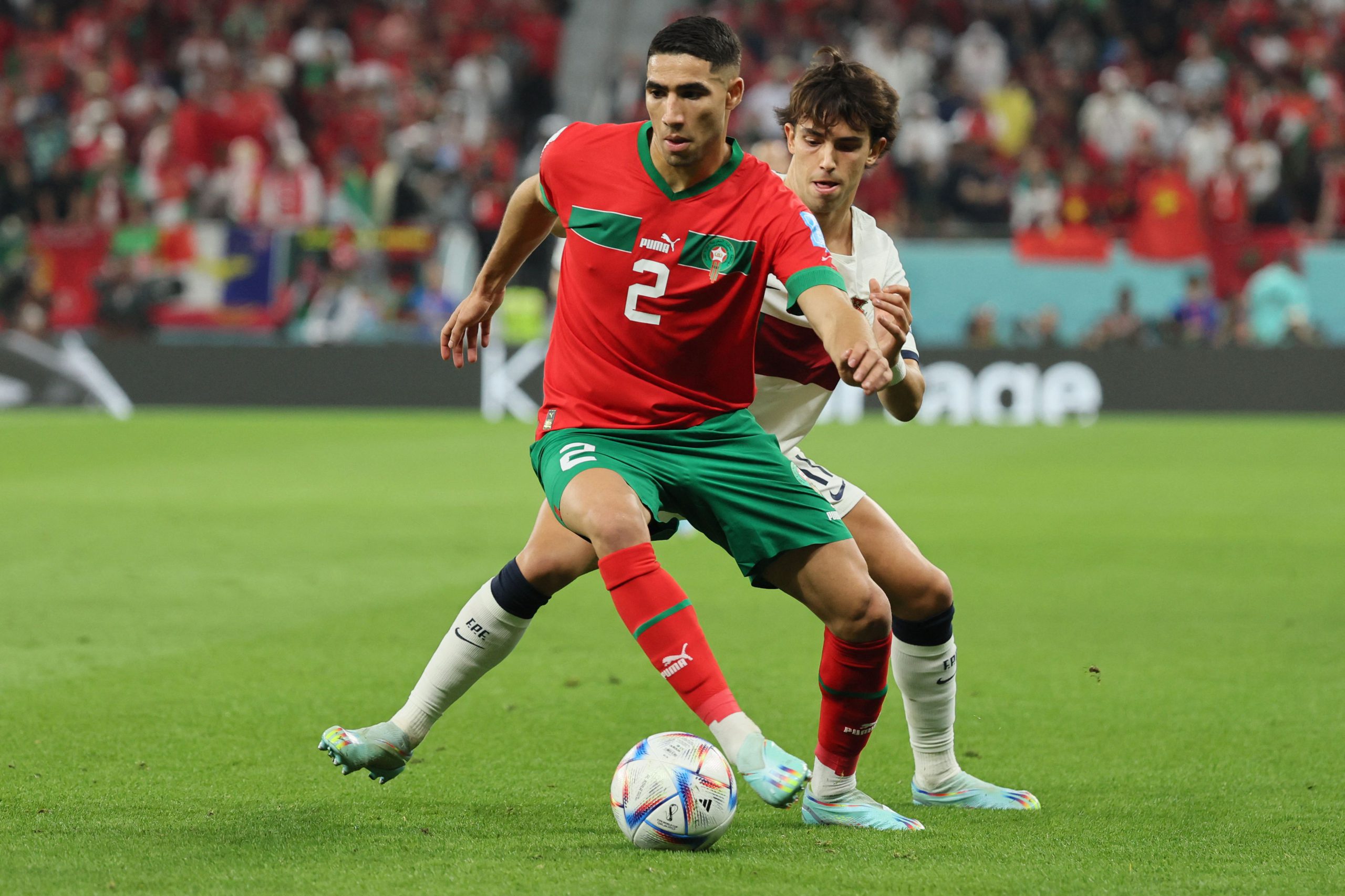 Achraf Hakimi contro Joao Felix in Marocco-Portogallo dei Mondiali in Qatar 2022