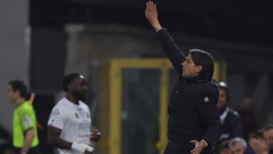 Simone Inzaghi in Spezia-Inter di Serie A (Photo by Gabriele Maltinti/Getty Images via OneFootball)