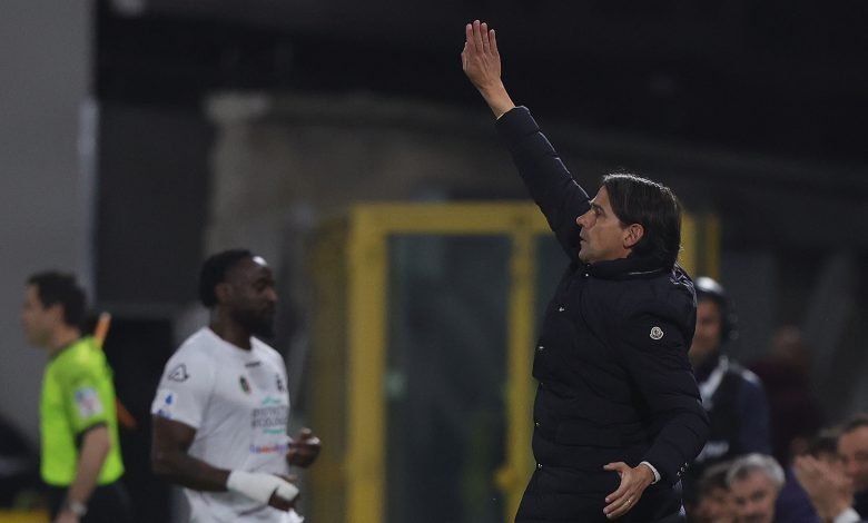 Simone Inzaghi in Spezia-Inter di Serie A (Photo by Gabriele Maltinti/Getty Images via OneFootball)