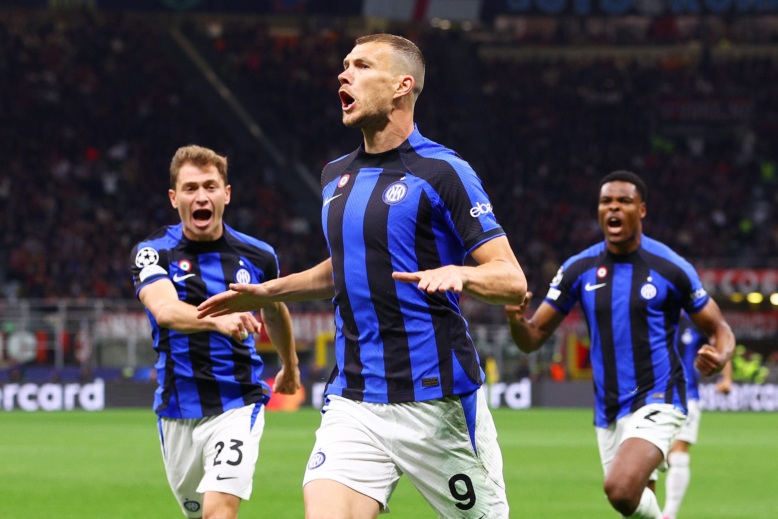 Edin Dzeko, Nicolò Barella, Denzel Dumfries Milan-Inter