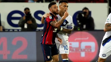 Nahitan Nandez con Lautaro Martinez in Cagliari-Inter di Serie A (Photo by Enrico Locci/Getty Images via OneFootball)