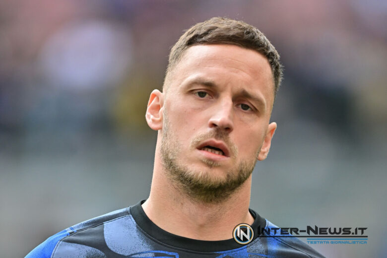 Arnautovic, tentato furto nella villa di Como: una guardia ferita Arnautovic, tentato furto nella villa di Como: una guardia ferita