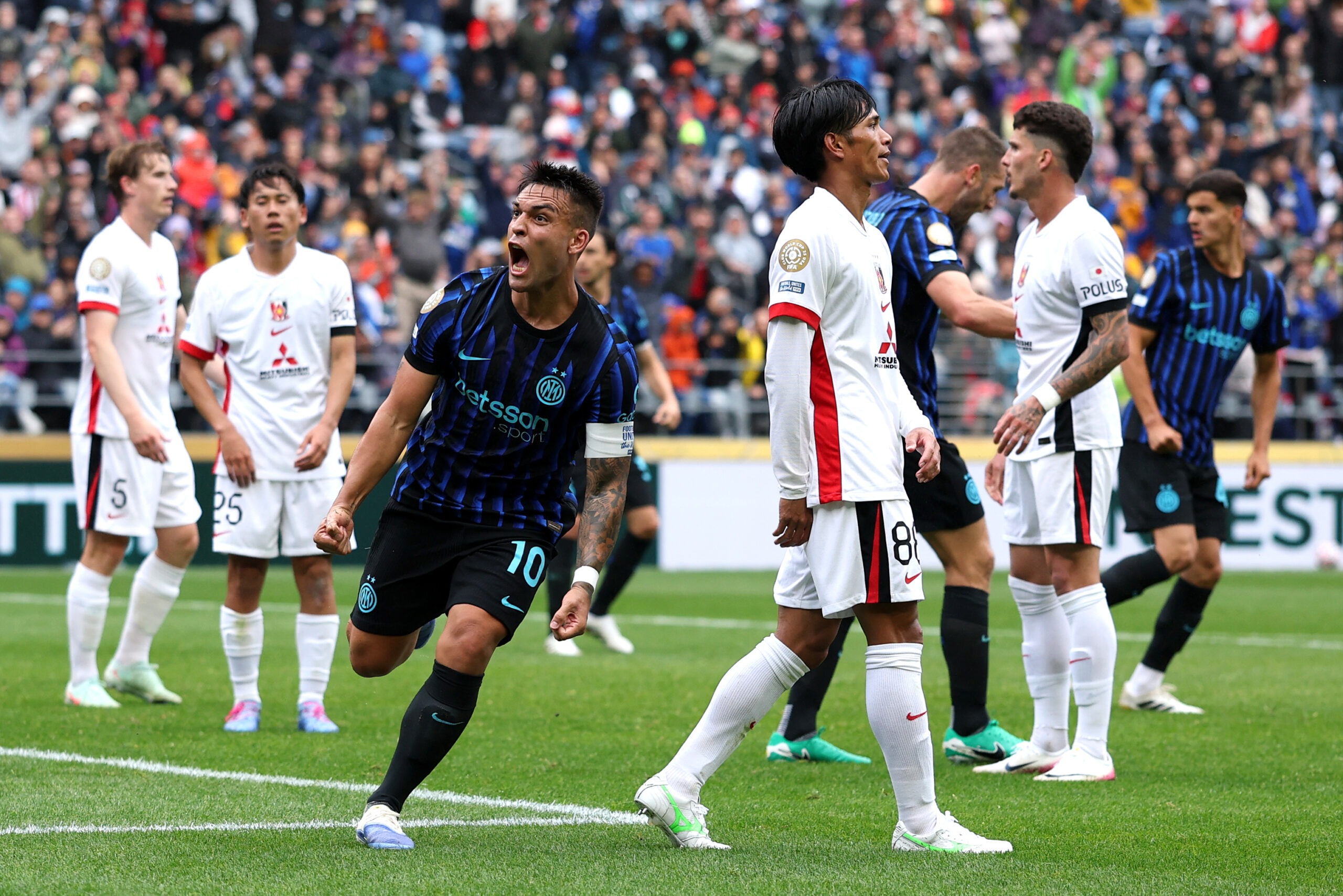 Inter Urawa Red Diamonds 2 1: CARBONI REGALA LA VITTORIA!!! Inter Urawa Red Diamonds 2 1: CARBONI REGALA LA VITTORIA!!!